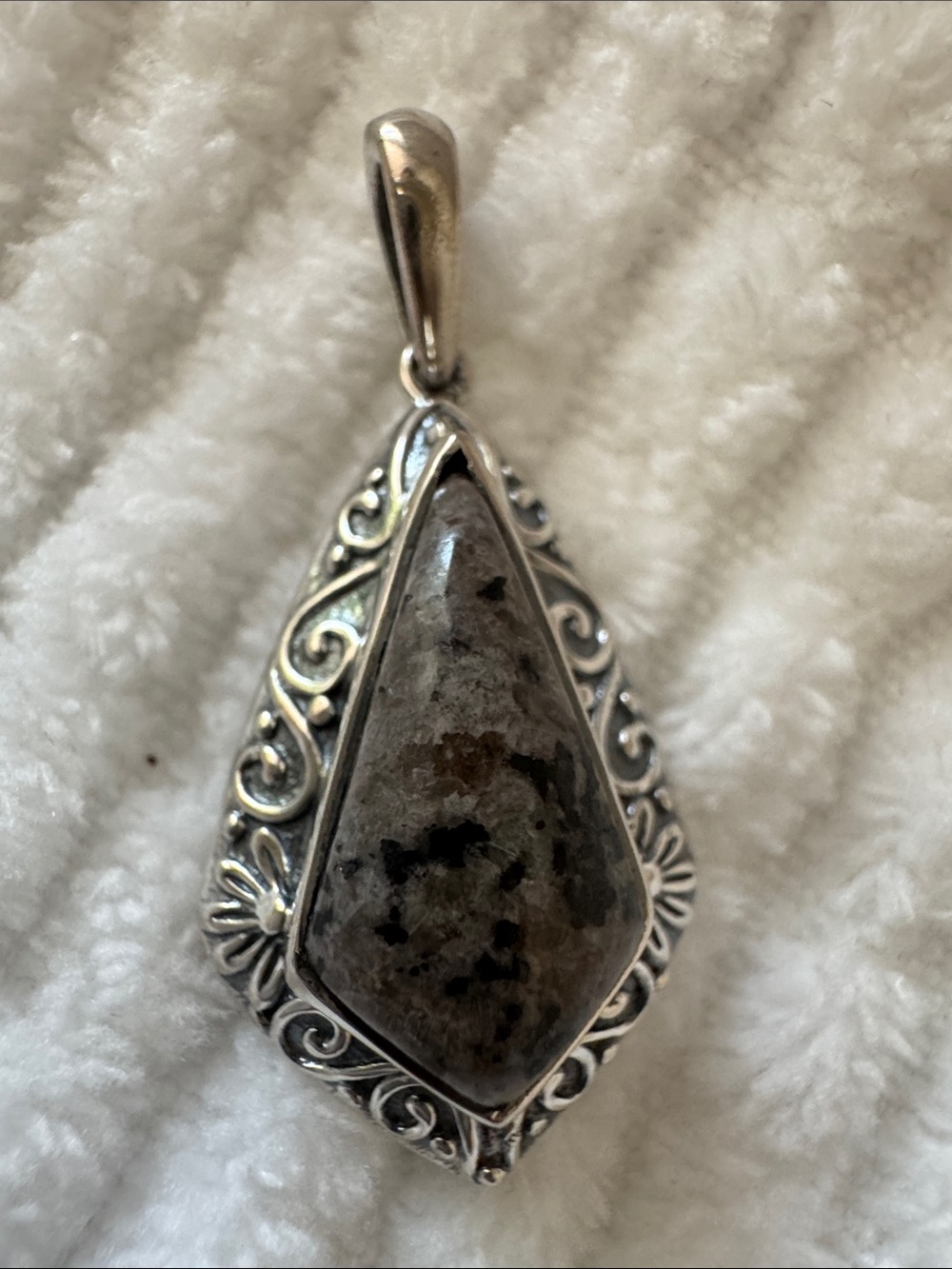 Artisan Crafted Natural Yooperlite Necklace in Sterling Silver 6.75 ctw